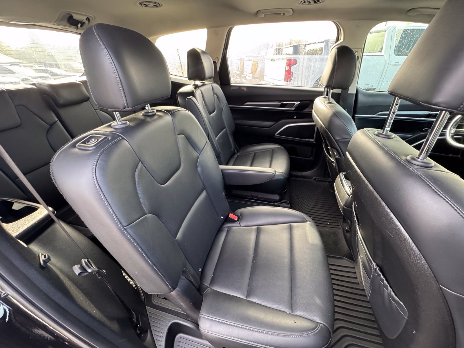 Used 2021 Kia Telluride S FWD image 30