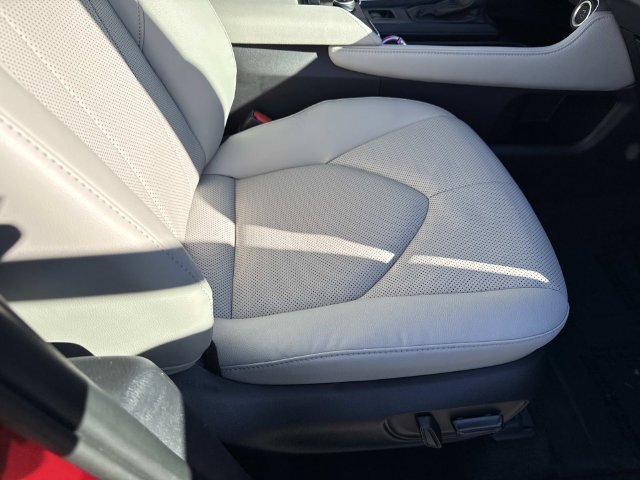Used 2026 Toyota Grand Highlander AWD image 10