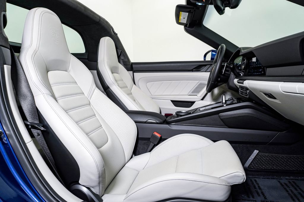 Certified 2023 Porsche 911 Targa 4 GTS image 17