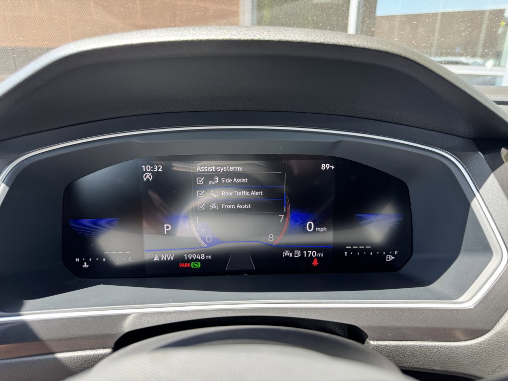 Used 2023 Volkswagen Tiguan SE image 19