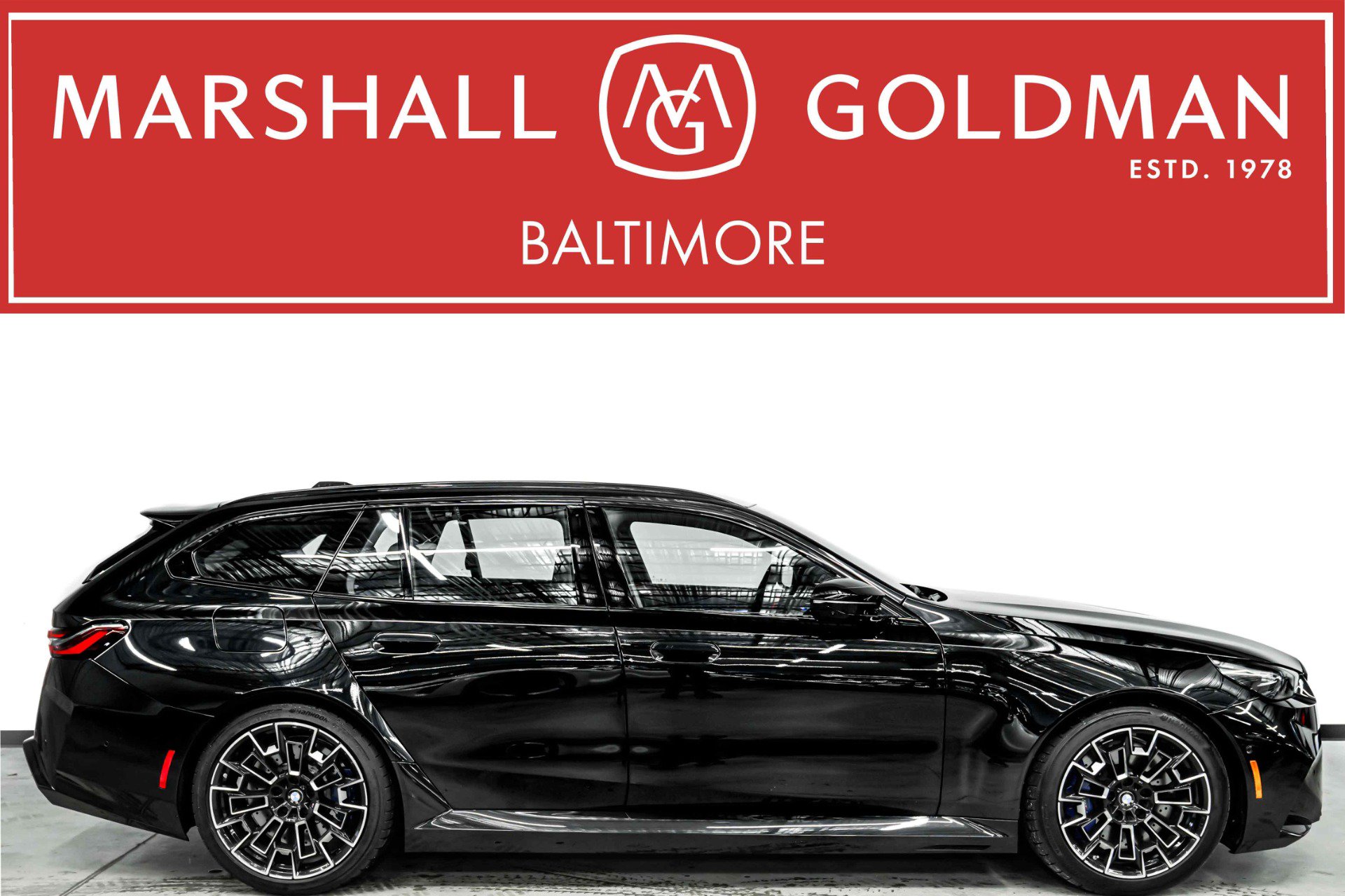 Used 2025 BMW M5 Touring w/ M Driver's Package AWD/4WD image 1