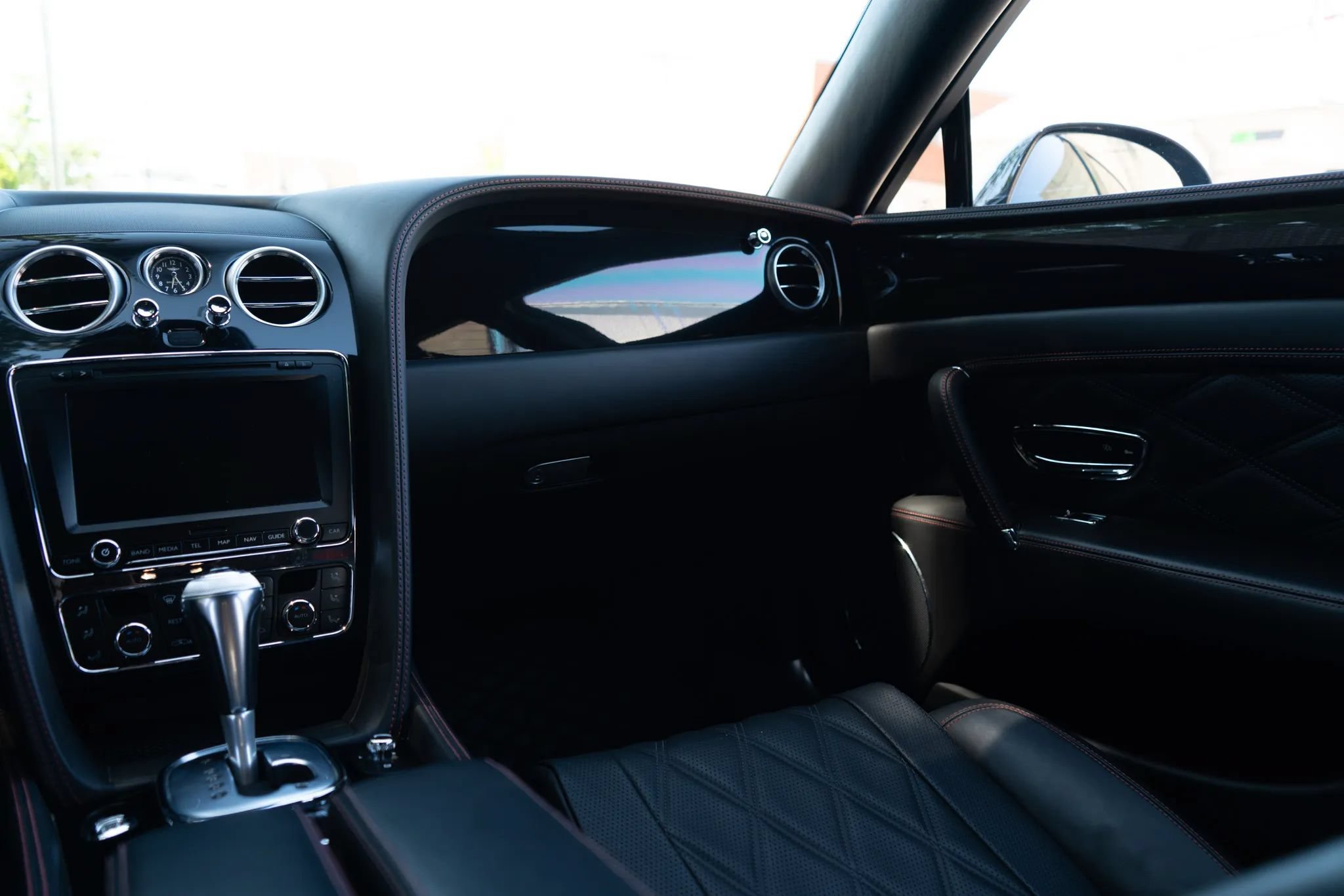 Used 2014 Bentley Flying Spur W12 AWD/4WD image 49