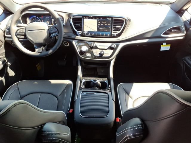 New 2027 Chrysler Pacifica Limited FWD image 27
