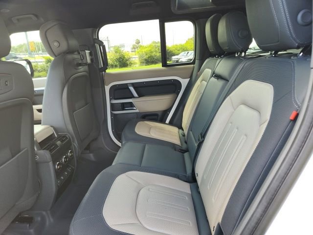 Used 2022 Land Rover Defender 110 X-Dynamic HSE image 20