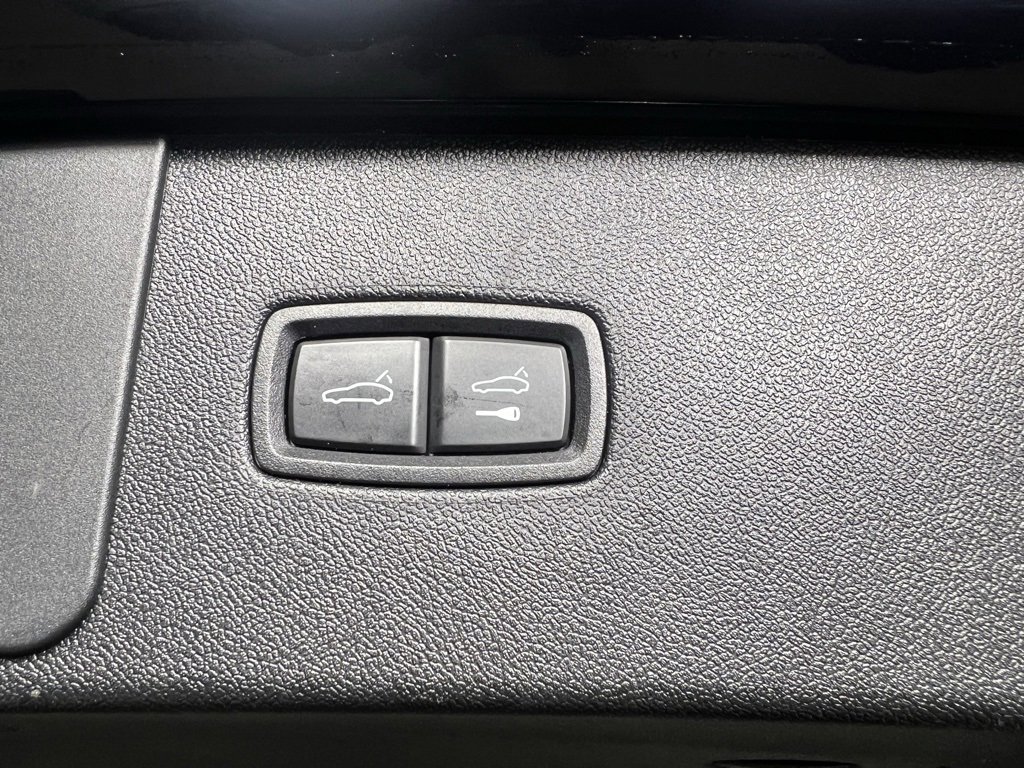 Certified 2022 Porsche Cayenne image 18