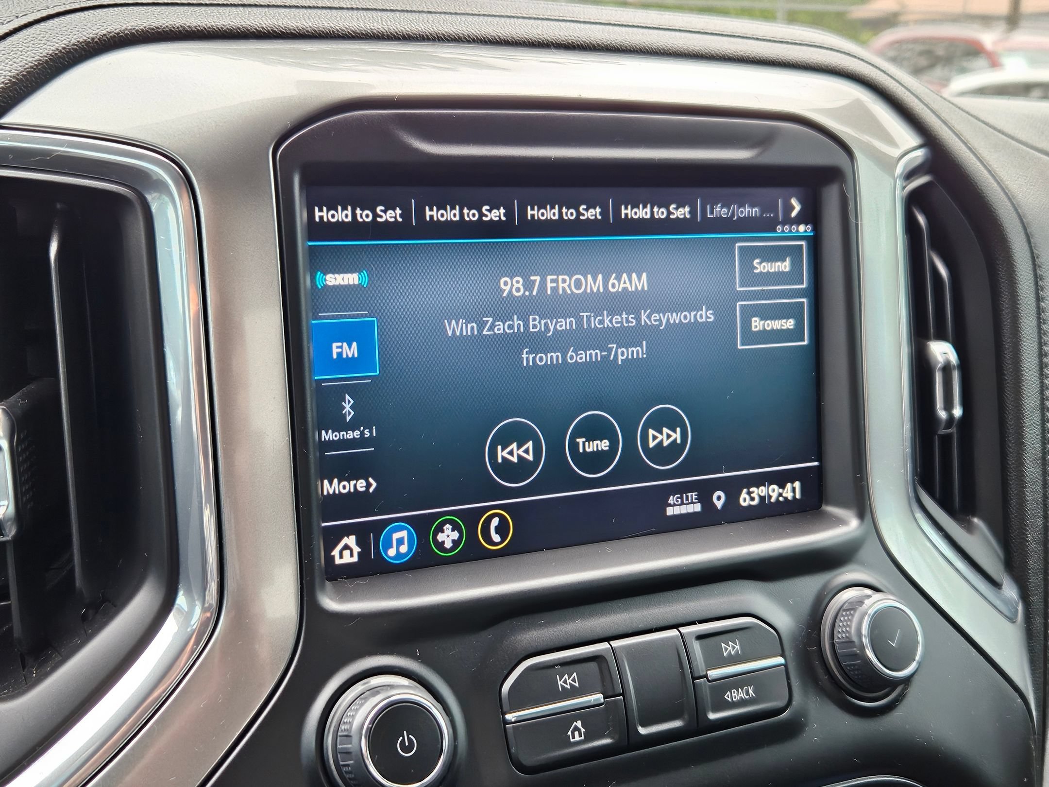 Used 2022 Chevrolet Silverado 1500 RST w/ LPO, Blackout Package AWD/4WD image 18
