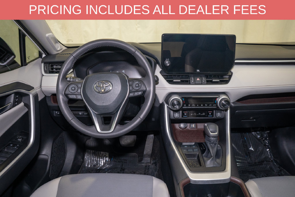 Used 2024 Toyota RAV4 Limited FWD image 7