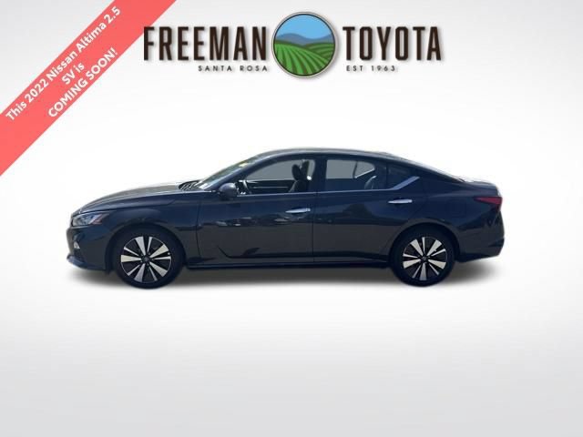 Used 2022 Nissan Altima 2.5 SV