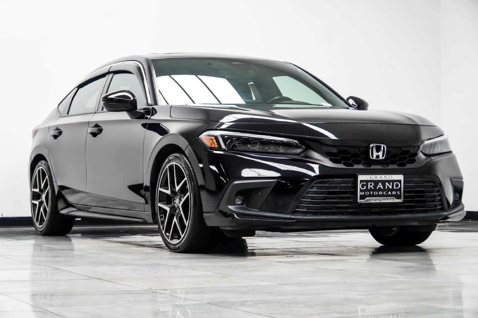 Used 2022 Honda Civic Sport Touring image 4