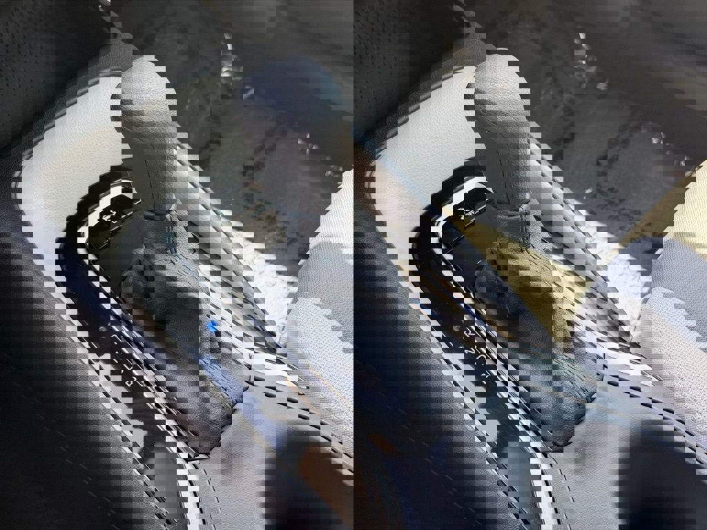 Used 2026 Toyota Corolla LE FWD image 33