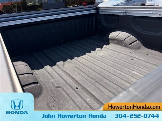 Used 2022 Nissan Titan SV w/ SV Convenience Package AWD/4WD image 24