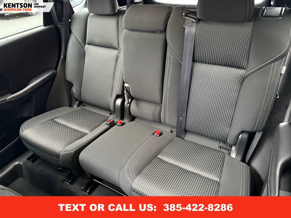 Used 2025 Mitsubishi Outlander ES image 34