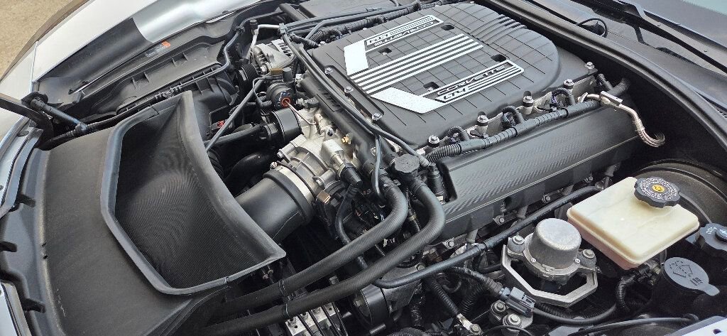 Used 2015 Chevrolet Corvette Z06 w/ 3LZ Preferred Equipment Group image 36