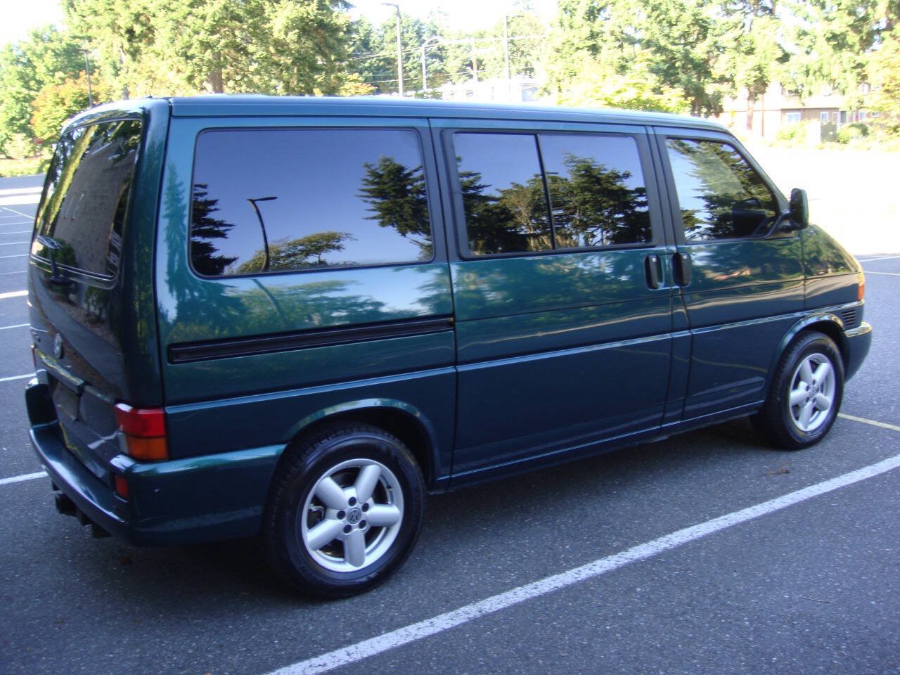 Used 2003 Volkswagen Eurovan MV FWD image 7