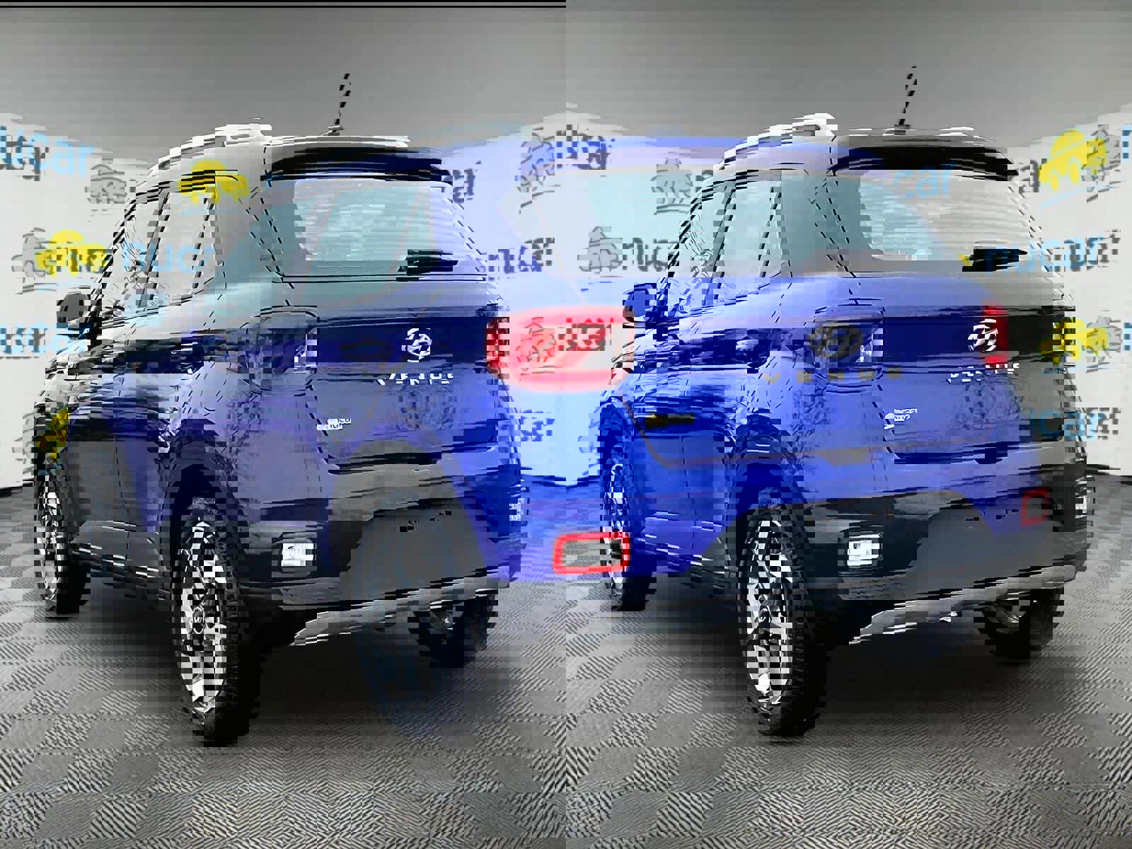 Used 2023 Hyundai Venue SEL image 4