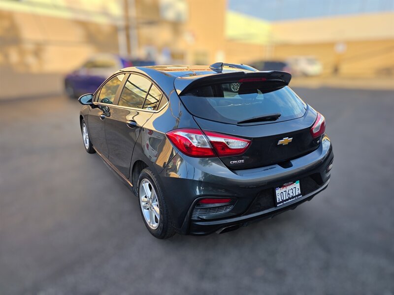Used 2018 Chevrolet Cruze LT w/ RS Package FWD image 8