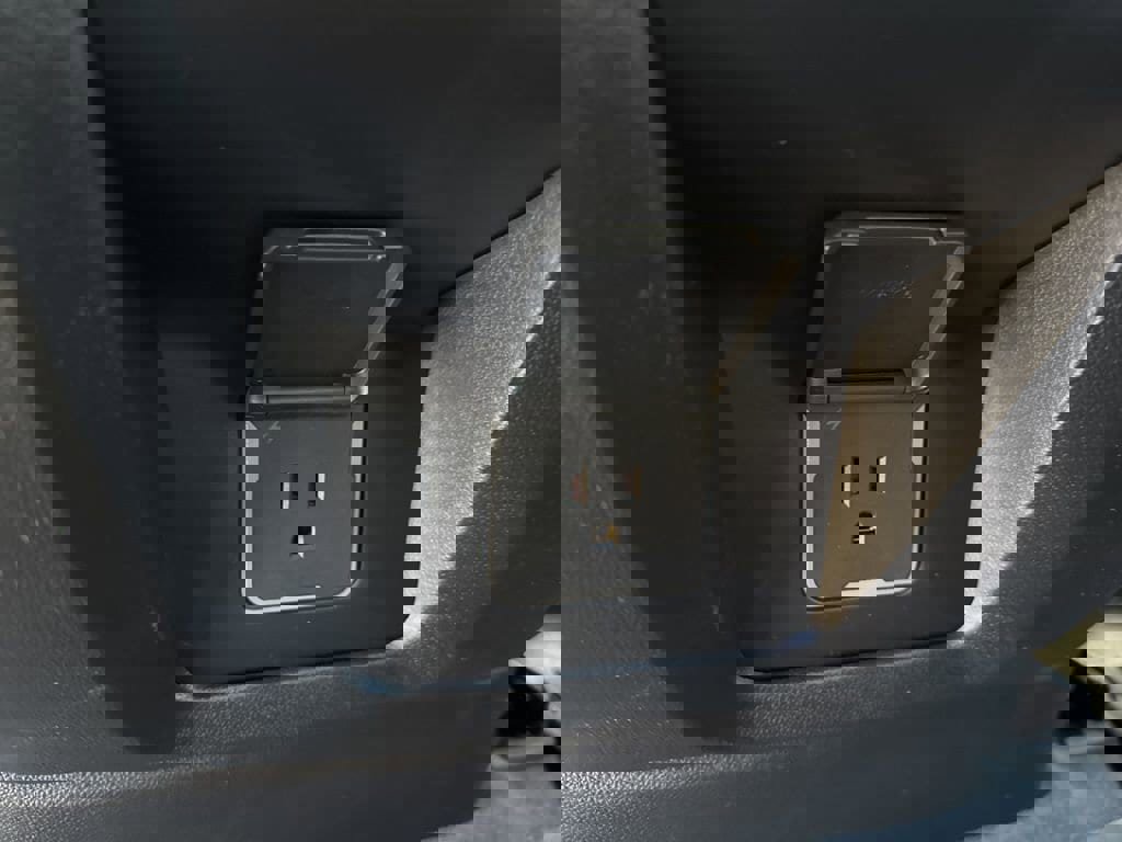 New 2025 GMC Yukon XL Denali w/ Denali Reserve Package image 59