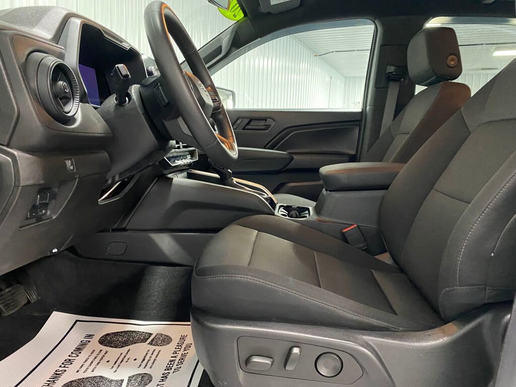 Used 2023 Chevrolet Colorado Trail Boss w/ Advanced Trailering Package image 5