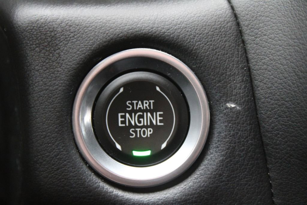 Used 2023 Chevrolet Suburban High Country image 39