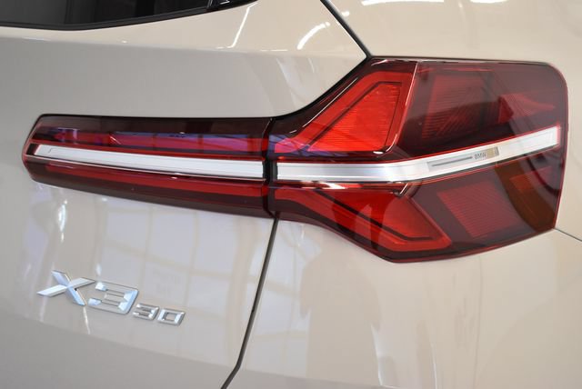 New 2026 BMW X3 xDrive30i w/ Premium Package AWD/4WD image 12