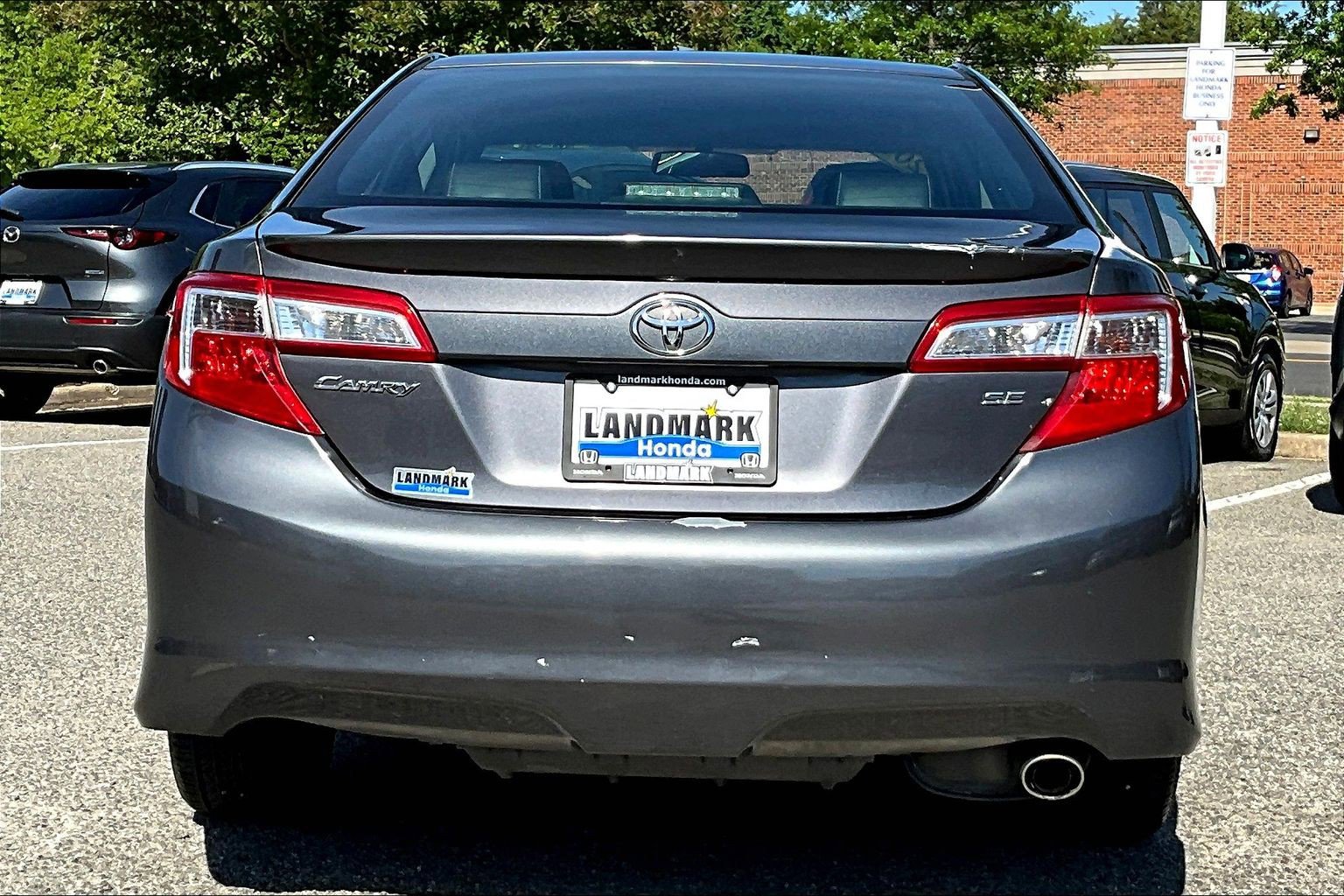 Used 2013 Toyota Camry SE FWD image 4
