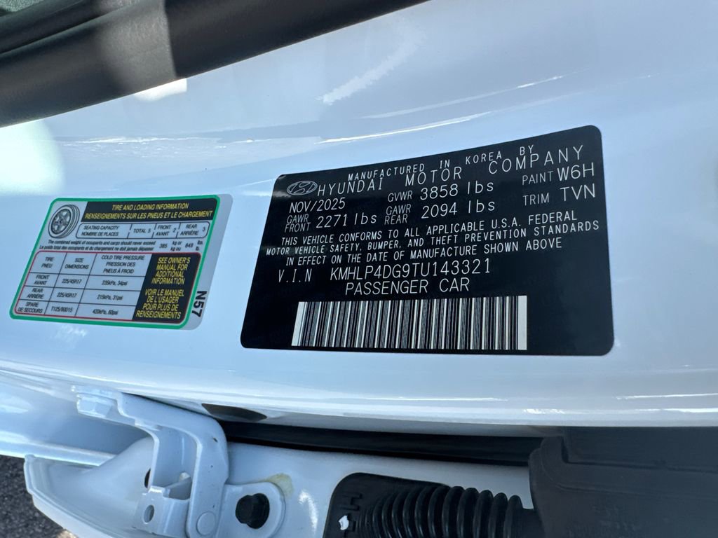 New 2026 Hyundai Elantra Limited image 23