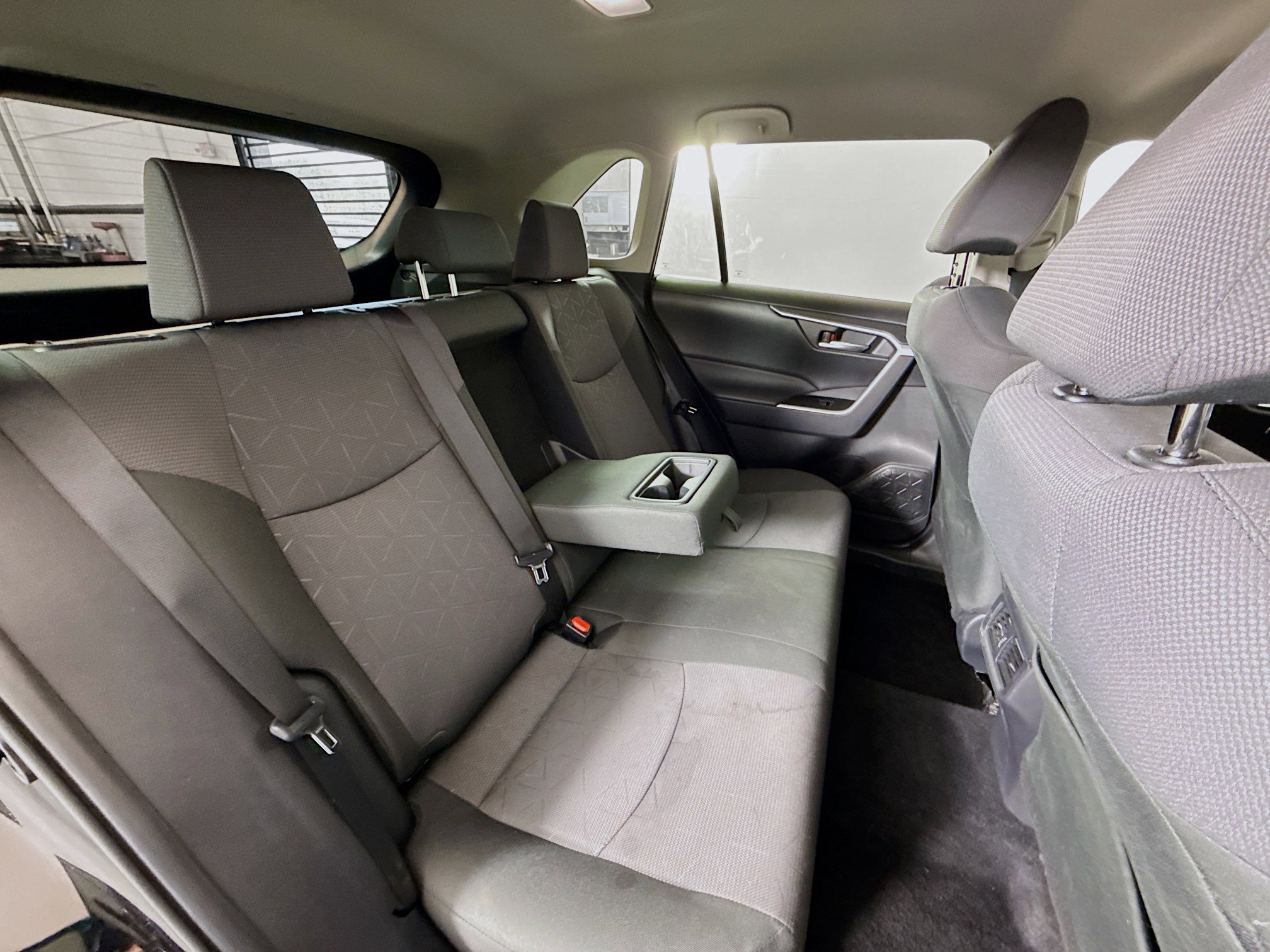 Used 2025 Toyota RAV4 XLE image 23