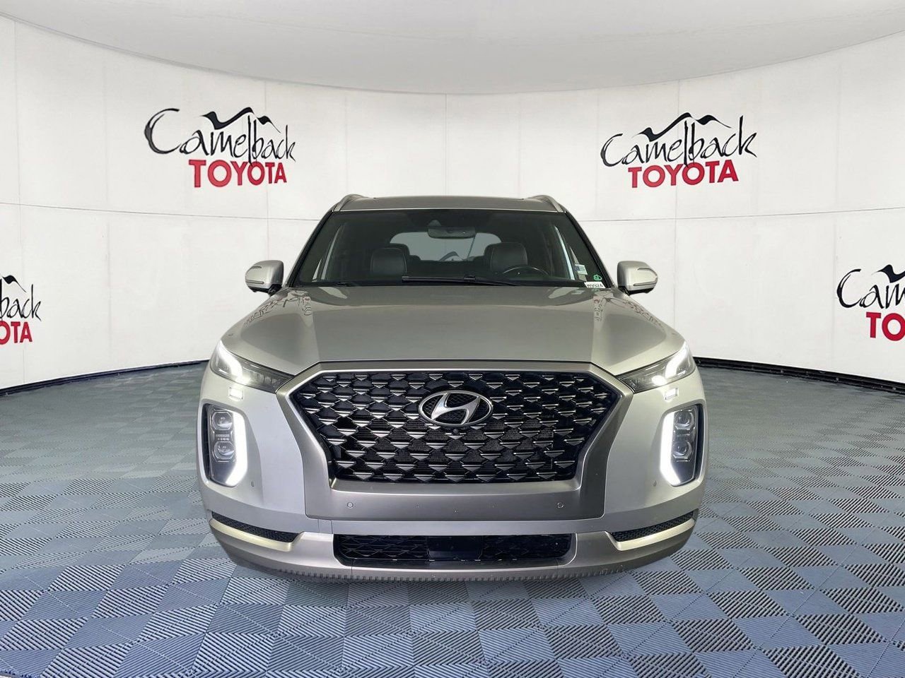 Used 2022 Hyundai Palisade Calligraphy w/ Cargo Package image 3
