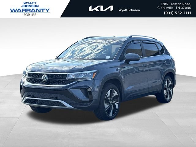 Used 2024 Volkswagen Taos SE w/ Panoramic Sunroof Package