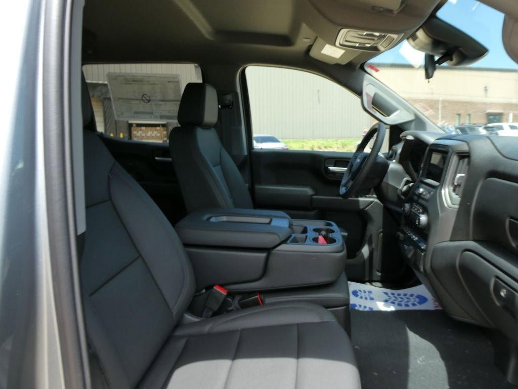 New 2026 Chevrolet Silverado 1500 W/T w/ WT Value Package AWD/4WD image 11