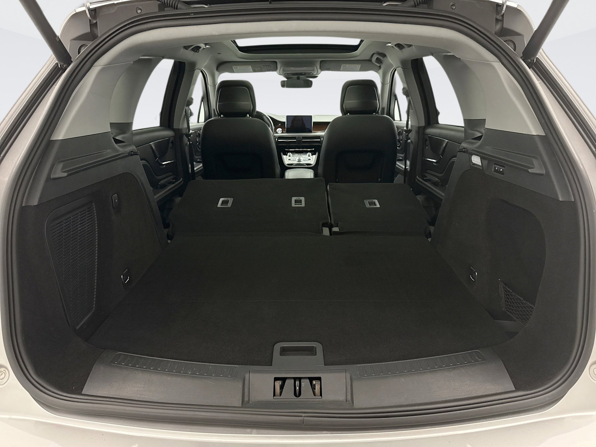 Used 2020 Lincoln Corsair Reserve w/ Equipment Group 201A image 24