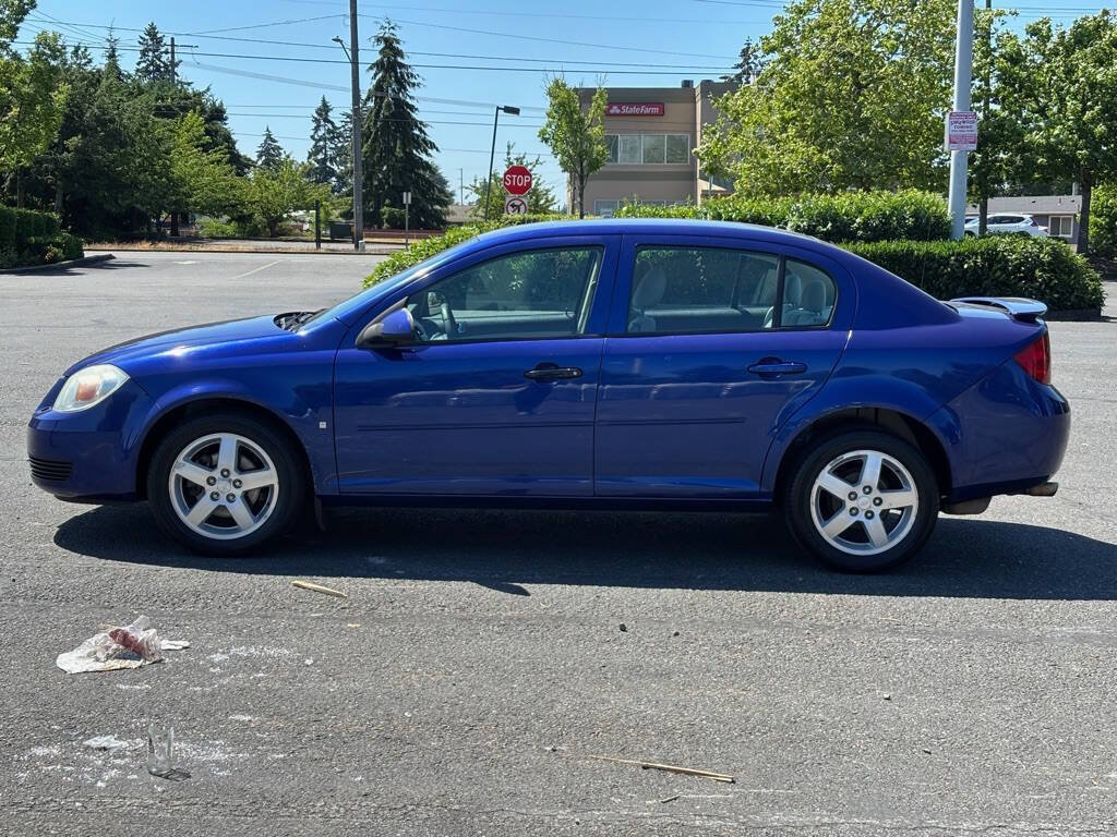 Used 2007 Chevrolet Cobalt LT w/ Preferred Equipment Group FWD image 2
