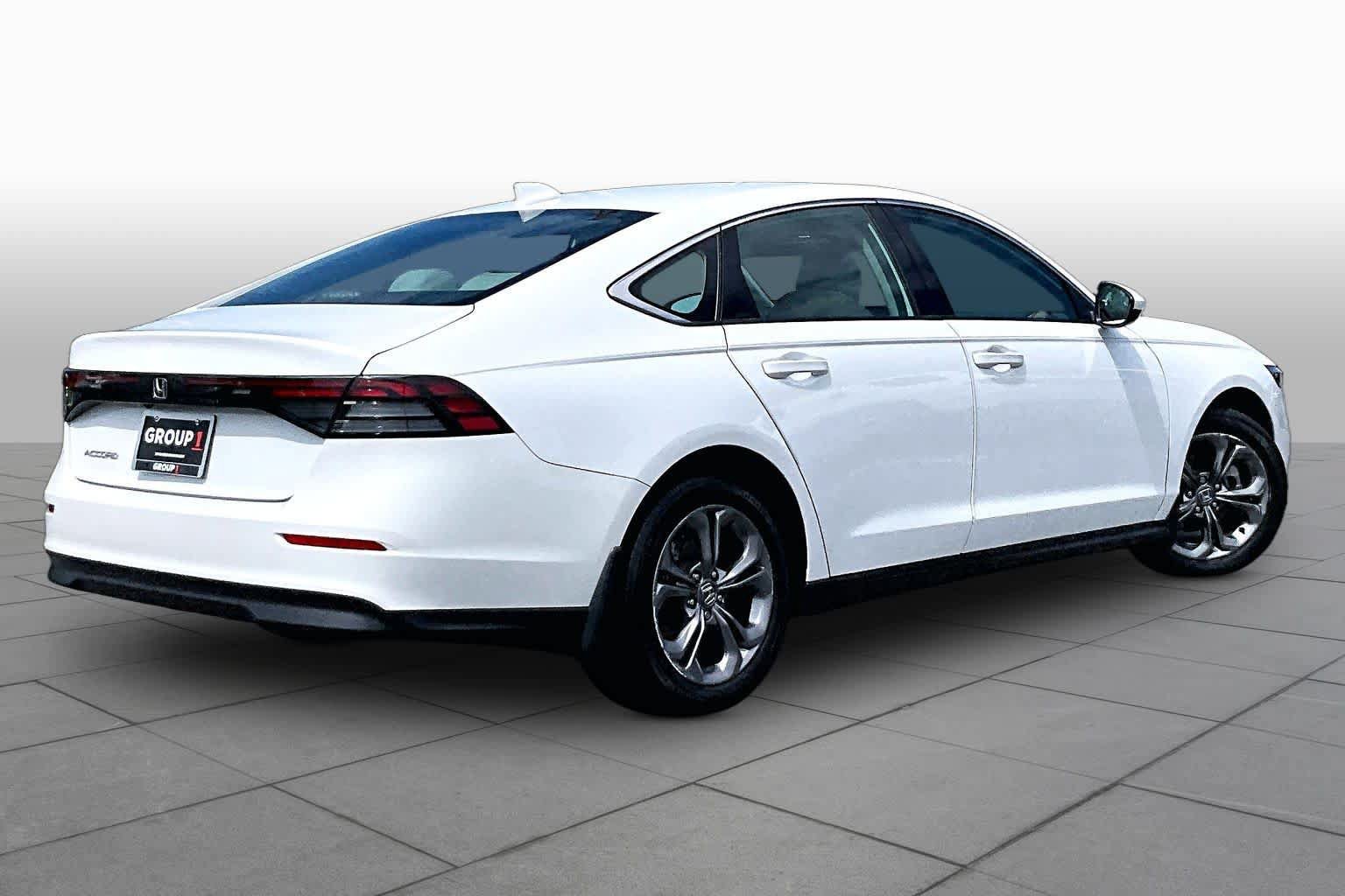 Used 2024 Honda Accord EX image 12