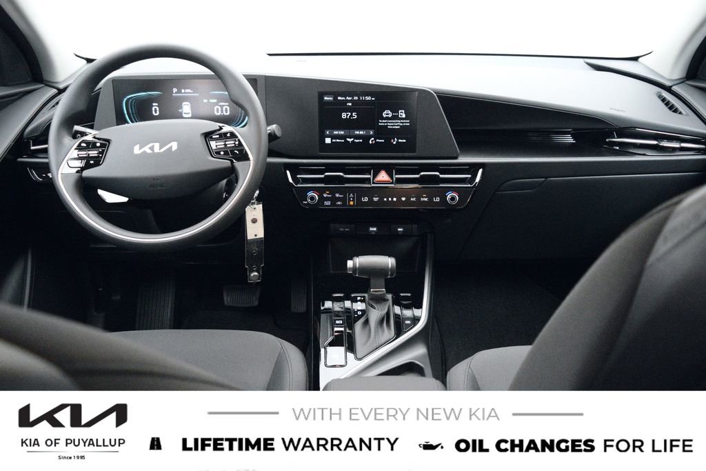 New 2026 Kia Niro LX image 17