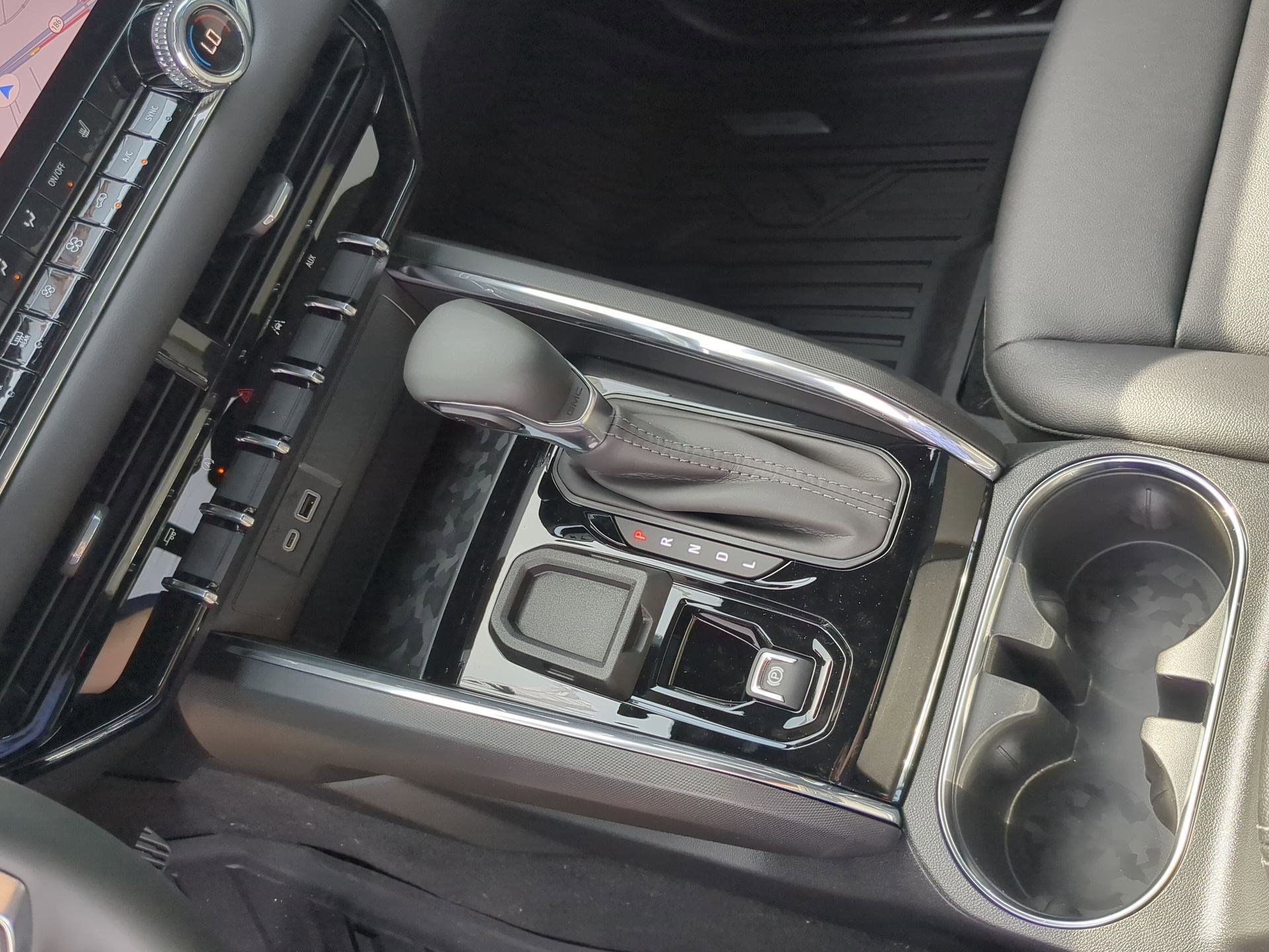 New 2026 GMC Canyon Elevation w/ Convenience Package image 19