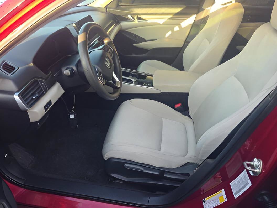 Used 2018 Honda Accord LX image 5