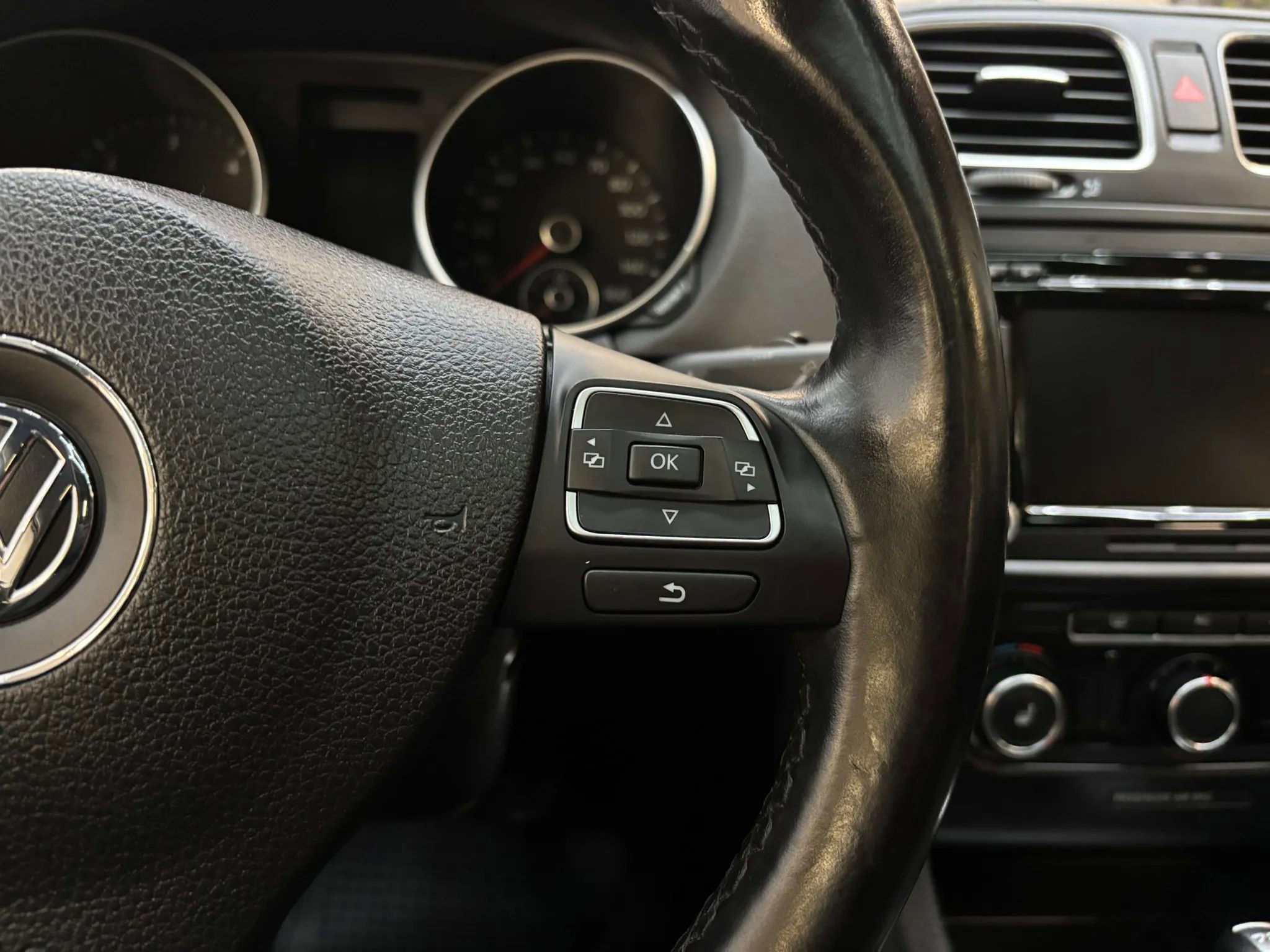 Used 2012 Volkswagen Jetta TDI FWD image 17