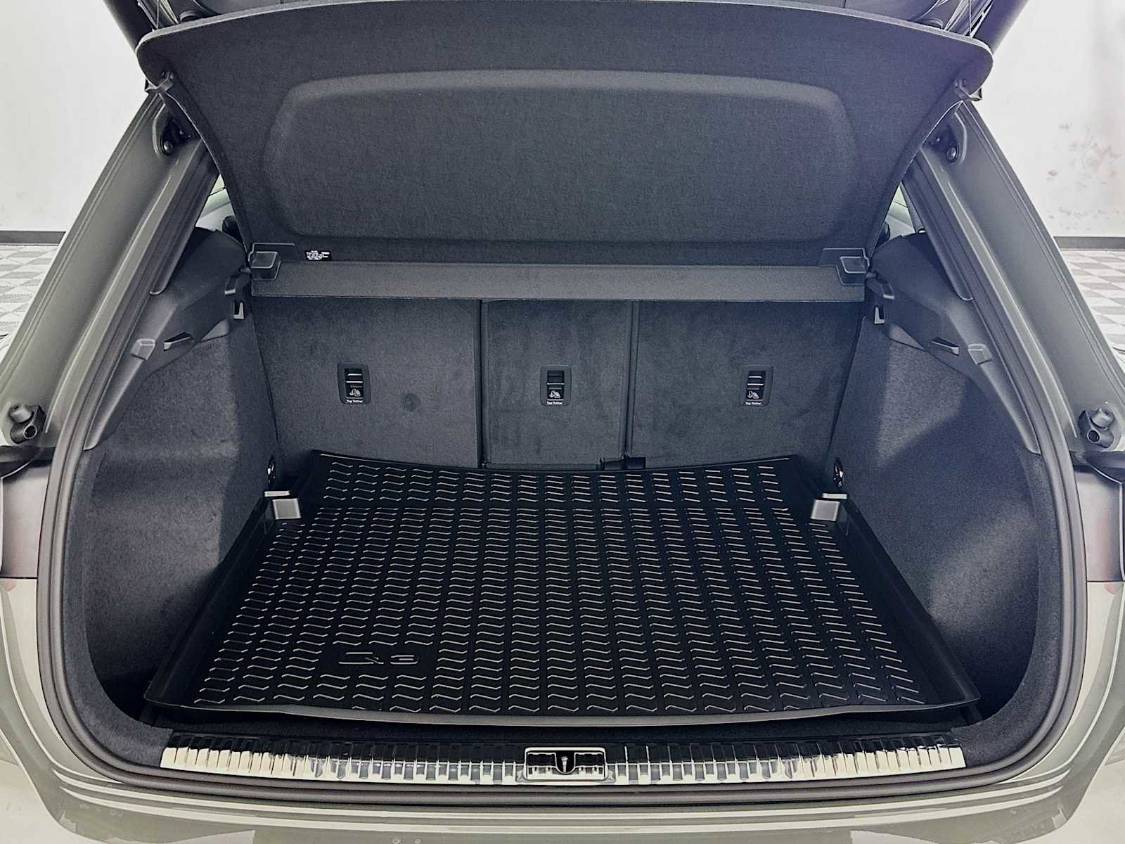 New 2025 Audi Q3 2.0T Premium Plus image 24