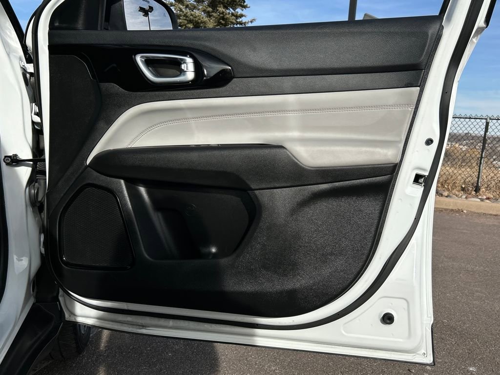 Used 2023 Jeep Compass Limited w/ Elite Group image 32