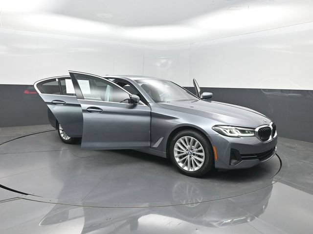 Used 2021 BMW 530i xDrive w/ Premium Package AWD/4WD image 39