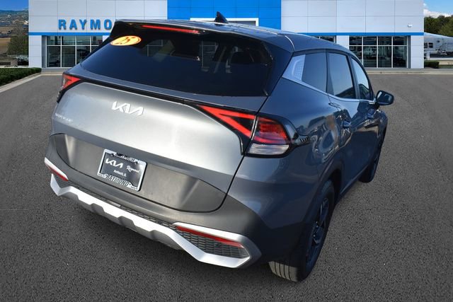 Certified 2025 Kia Sportage LX image 4