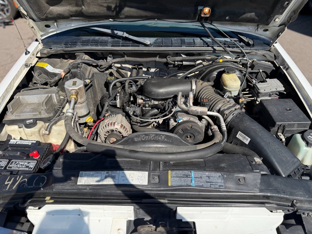 Used 2002 Chevrolet Blazer LS w/ Preferred Equipment Group AWD/4WD image 25