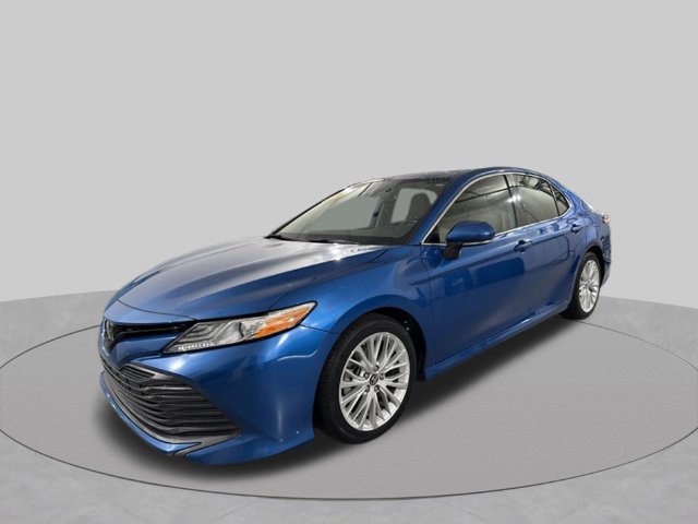 Used 2019 Toyota Camry XLE FWD image 3