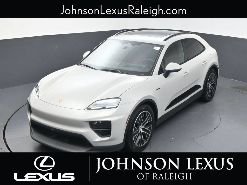 Used 2026 Porsche Macan 4 Electric AWD/4WD image 24