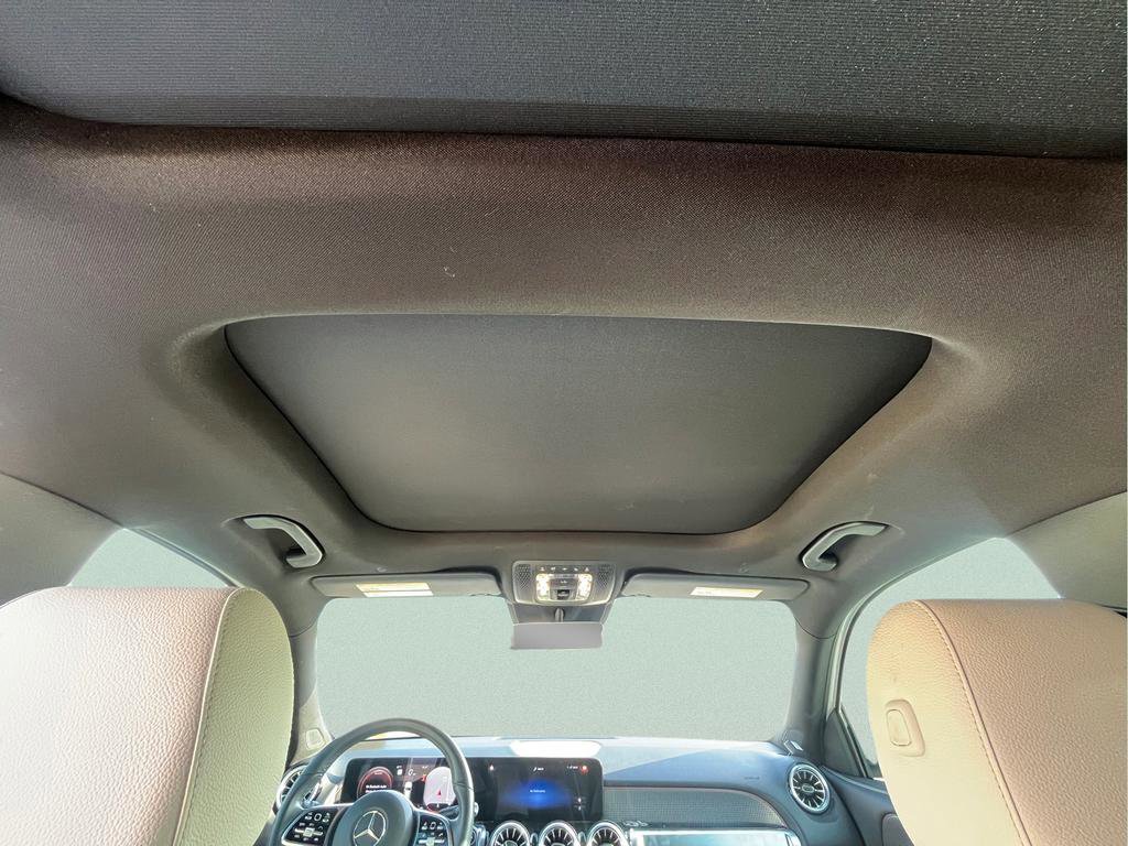 Used 2023 Mercedes-Benz GLB 250 image 25