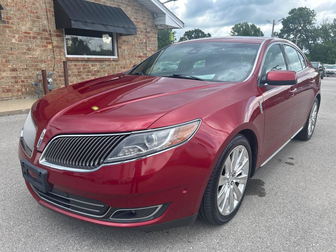 Used 2013 Lincoln MKS AWD video 1