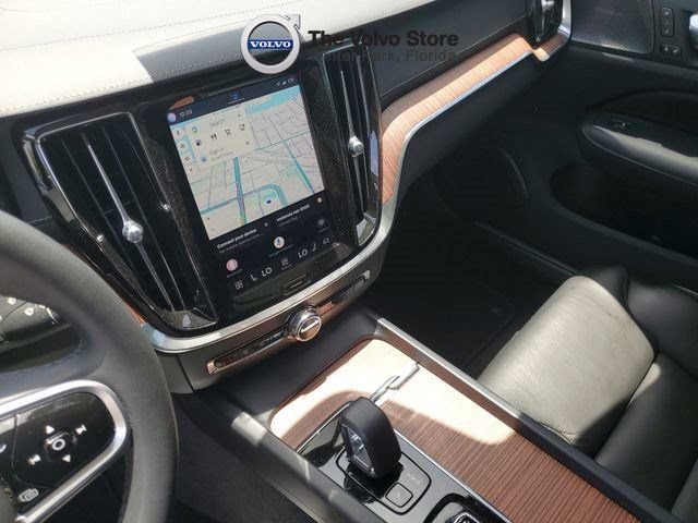 Used 2023 Volvo S60 B5 Ultimate w/ Protection Package Premier FWD image 19