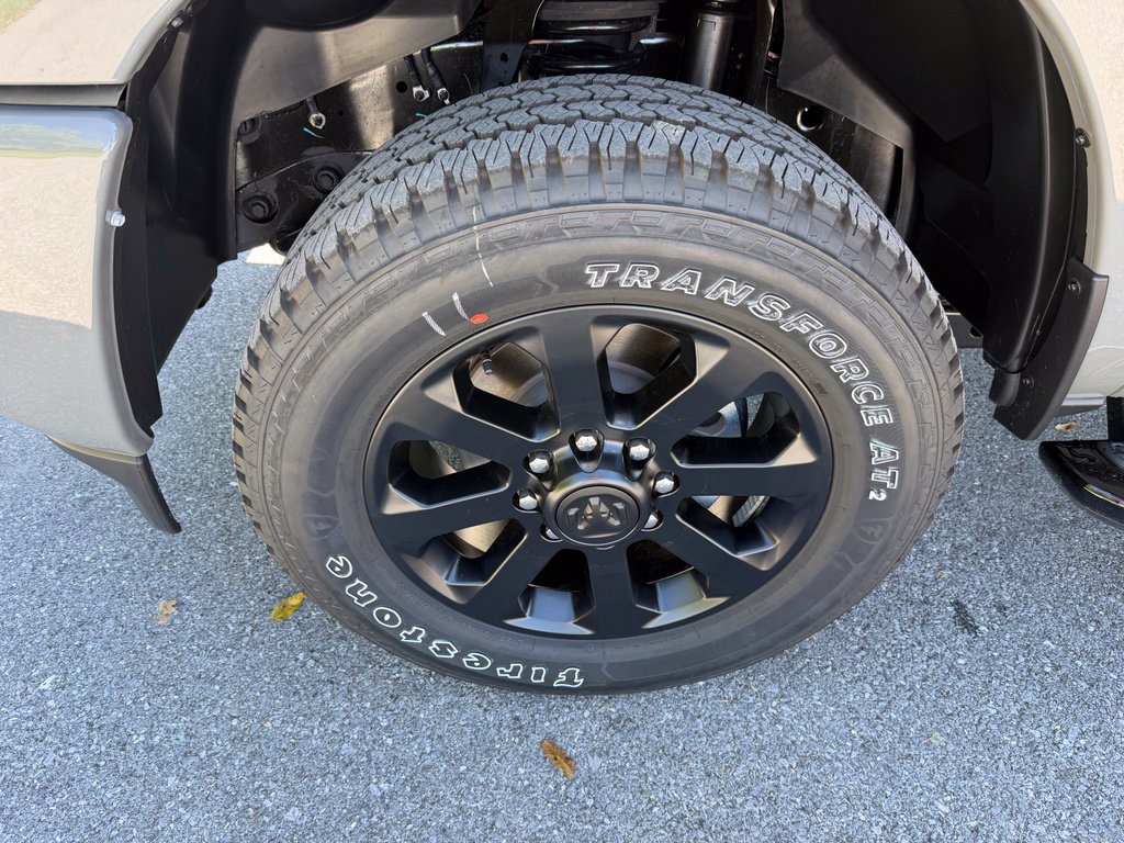 New 2026 RAM 2500 Big Horn AWD/4WD image 9