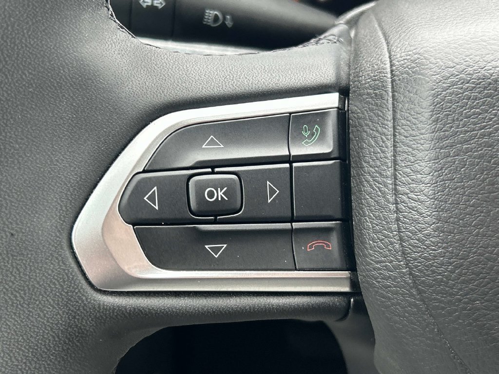 Certified 2023 Jeep Compass Latitude w/ Convenience Group AWD/4WD image 21