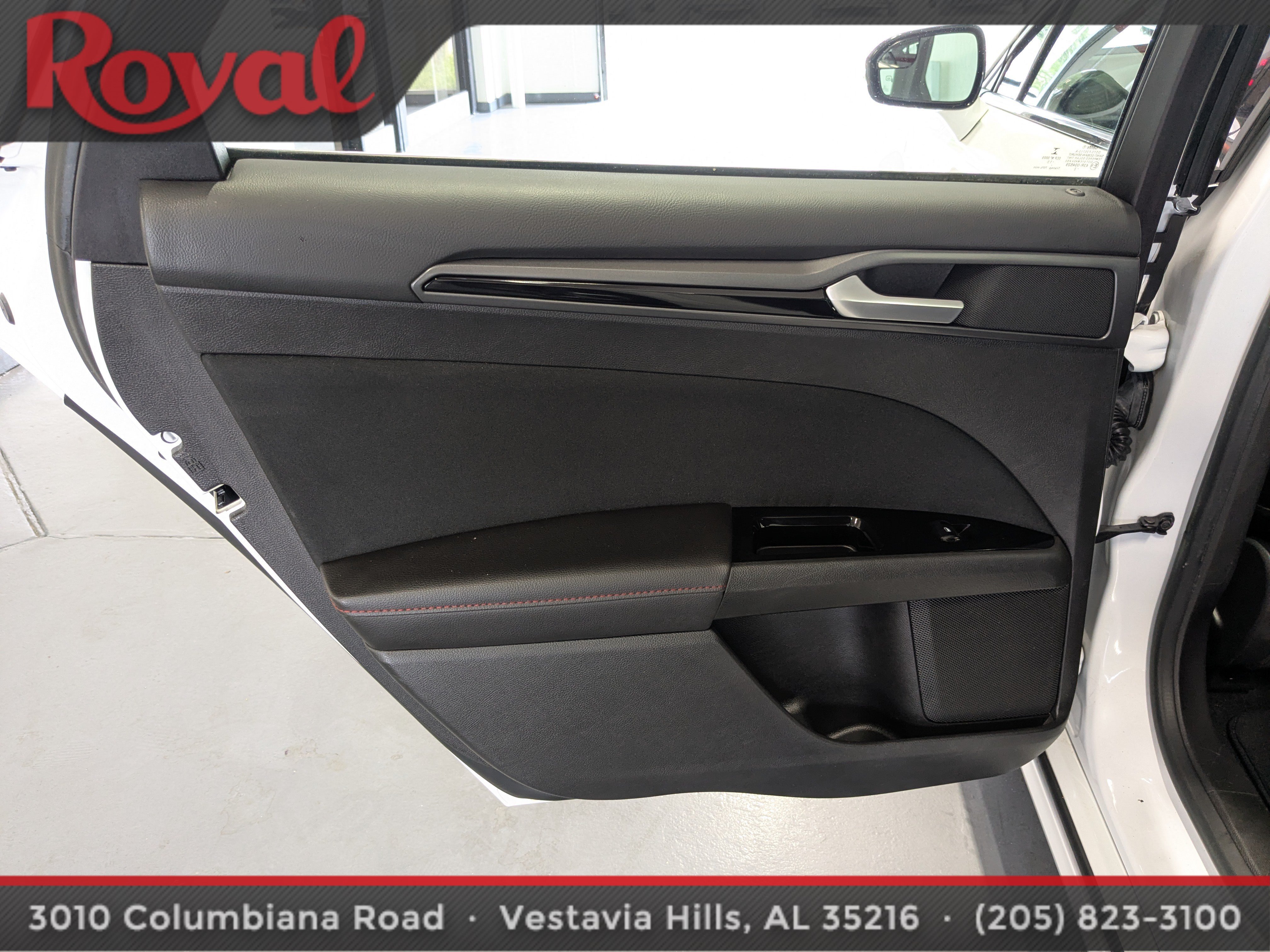 Used 2013 Ford Fusion SE FWD image 12